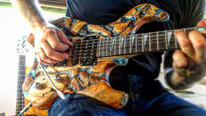 No Strings Attached Gibson Style Guitar